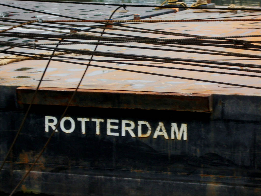[_Rotterdam_harbour_luciadurao.jpg]