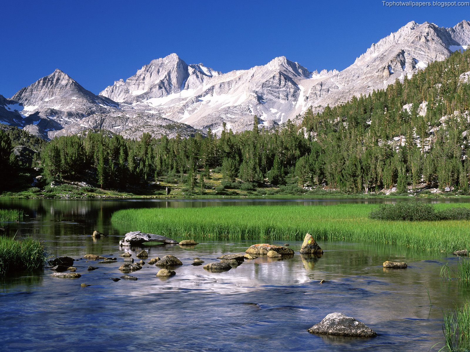 [Heart+Lake,+John+Muir+Wilderness,+California.jpg]