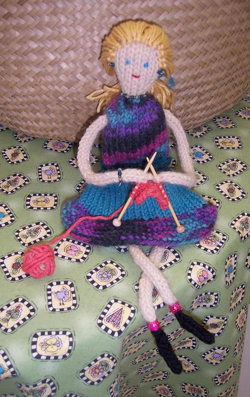 [My+knitting+doll.jpg]