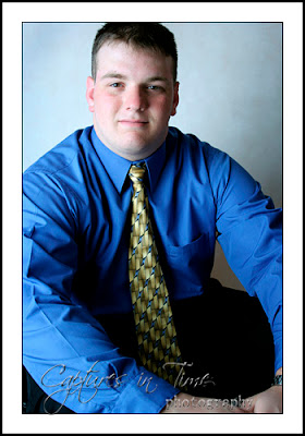 Kansas City Senior Photographer senior boy blue shirt