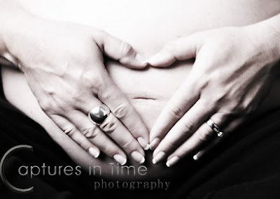 Kansas City Maternity Photography heart on belly pose