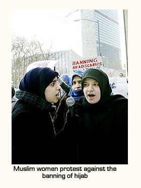 [muslimwomenprotest.jpg]