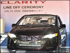 [Honda-FCX-Clarity-serial-production.jpg]