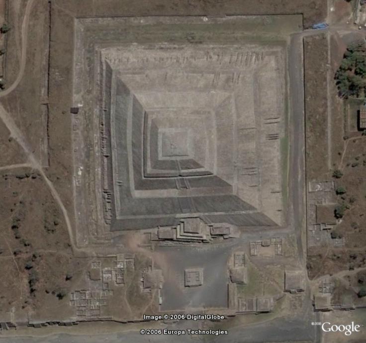 [teotihuacan_piramide-sol.jpg]