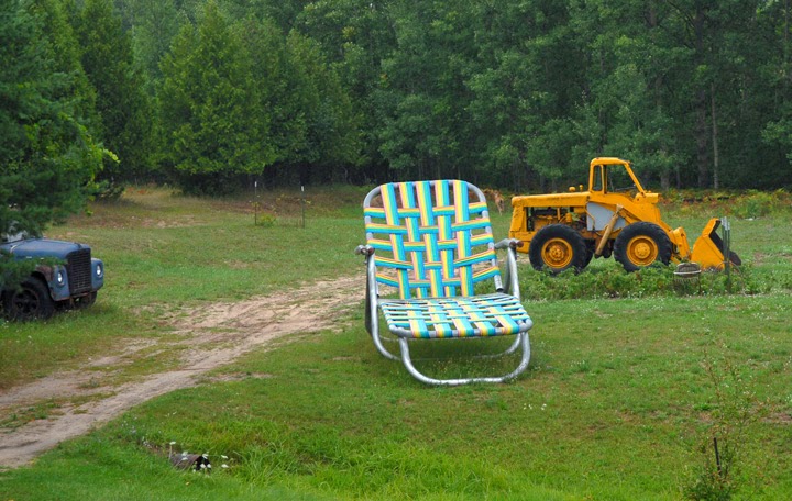 [lawn+chair.jpg]