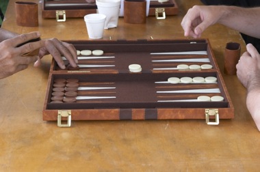 [backgammon.jpg]