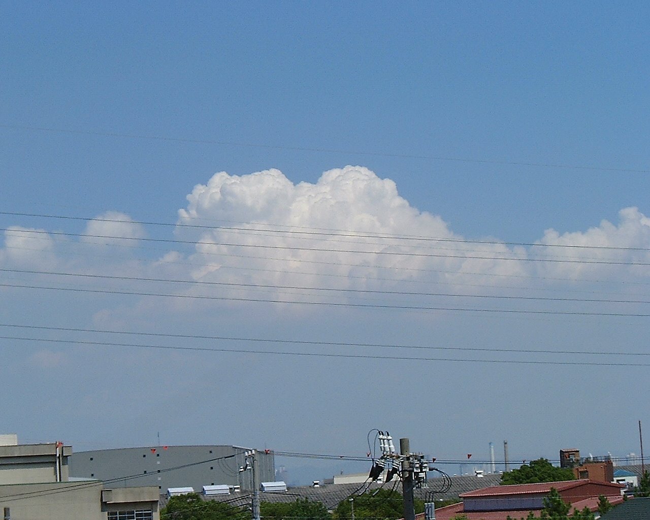 [cloud.jpg]
