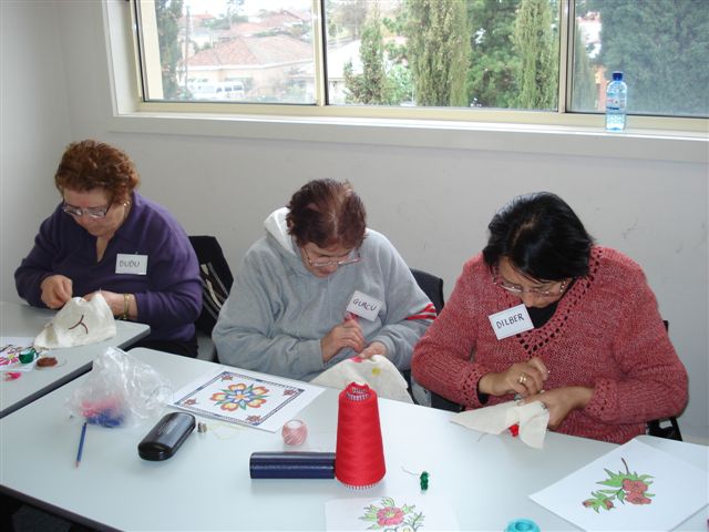 [3+women+sewing.JPG]