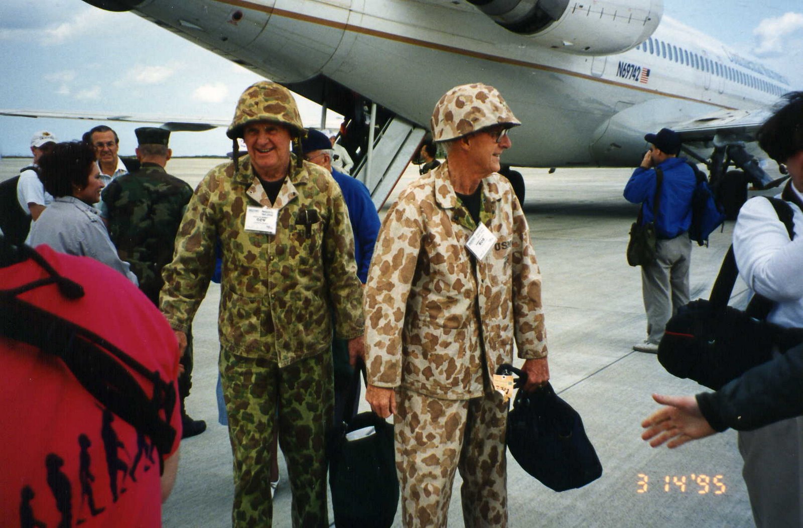 [Iwo+Jima+Marines.jpg]