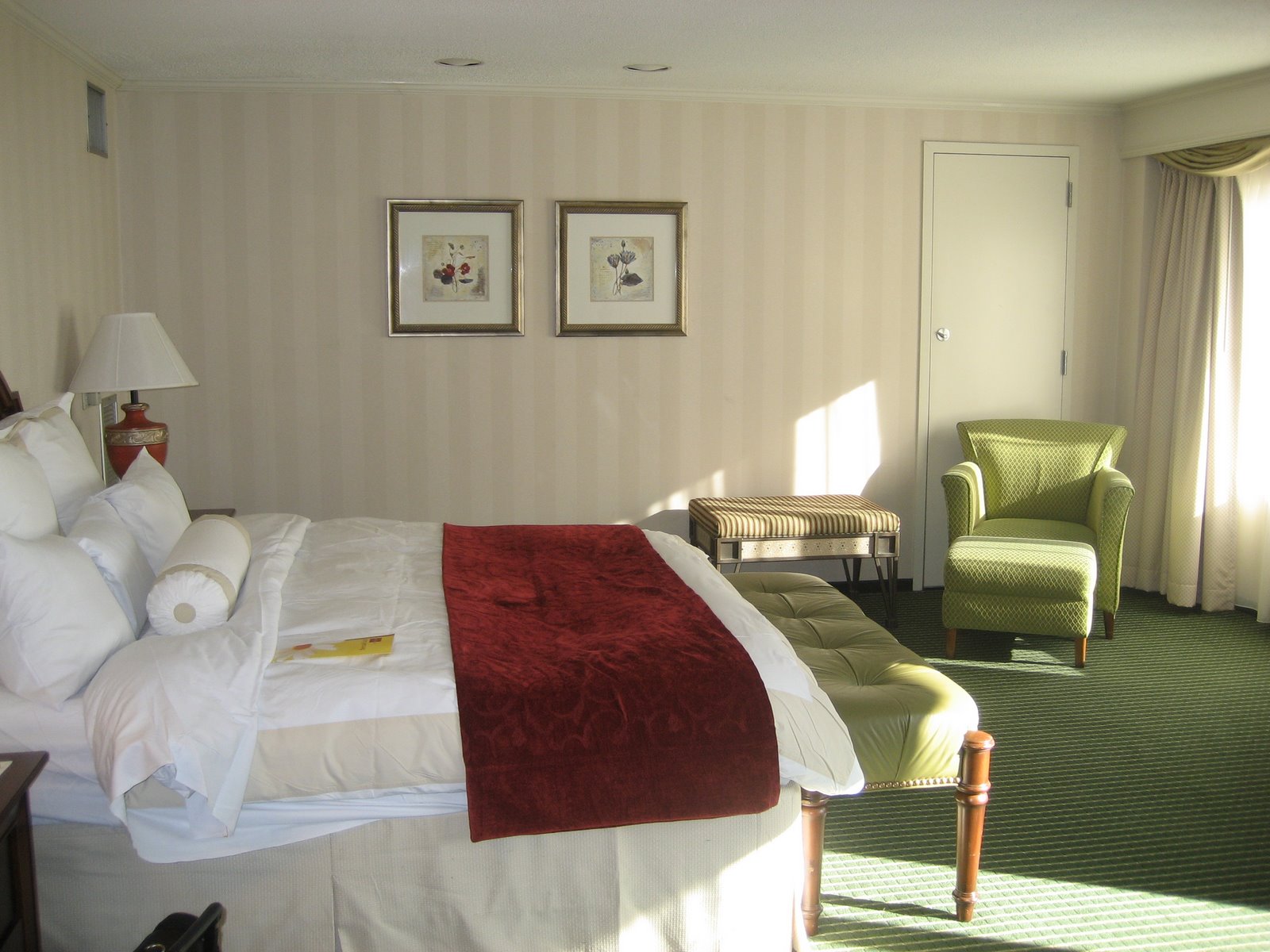 [marriot+hotel+room.jpg]