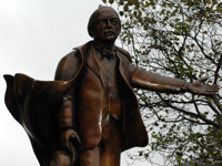 [Lloyd-George-statue-200.jpg]