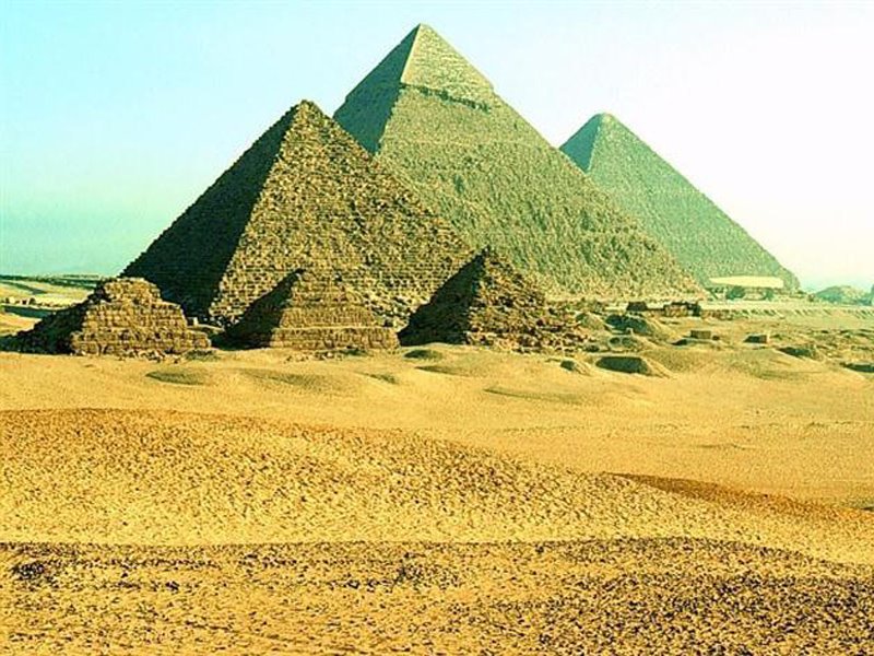 [Pyramids+of+Egypt.jpg]