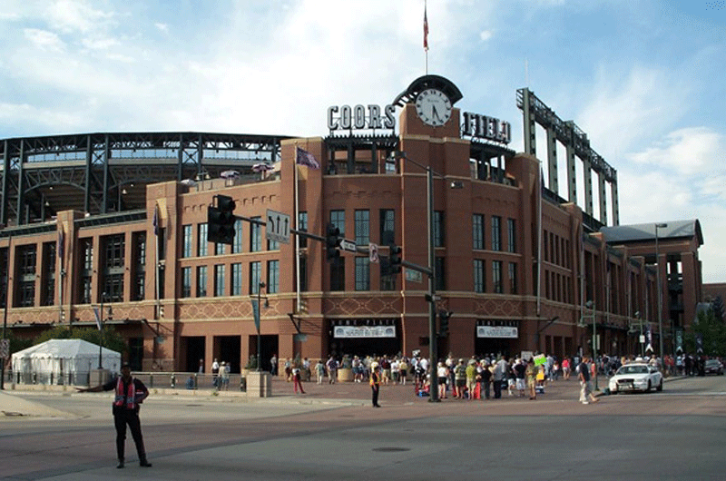[2007-10-24-Coors-Field.gif]