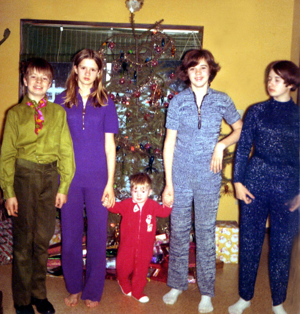 [1970-12+Christmas+#1.jpg]