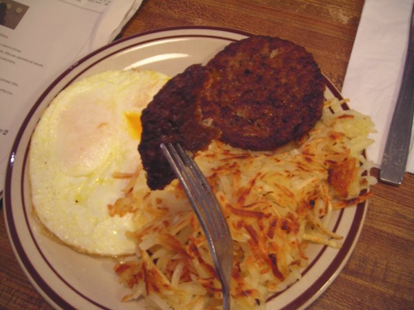[3-egg-breakfast-H.jpg]