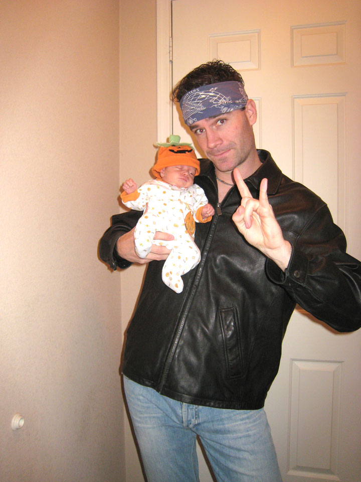 [Dad+and+Miles+halloween+2007.jpg]