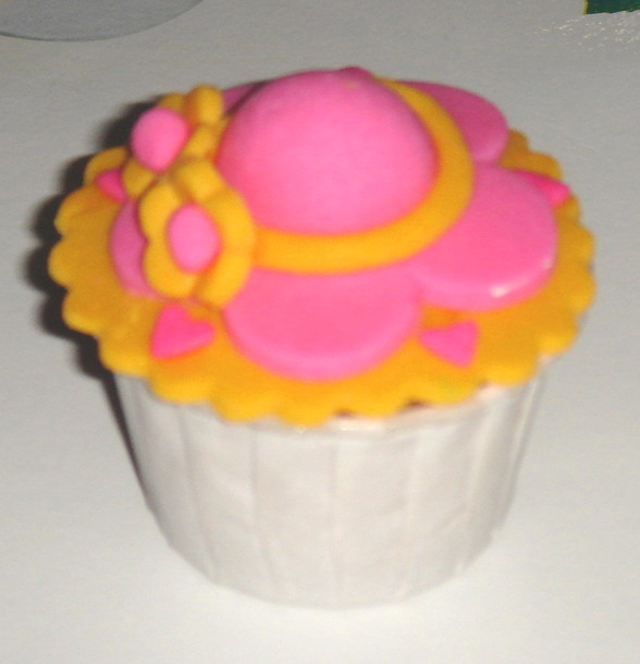 [cupcake+topi-sugar+paste.jpg]