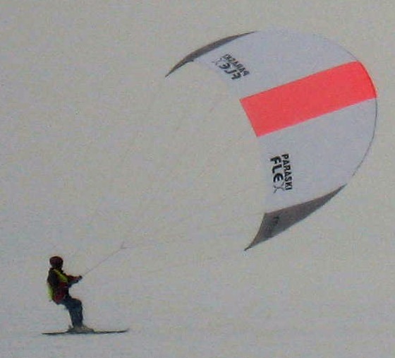 [Snow+kiteboarding+4.jpg]