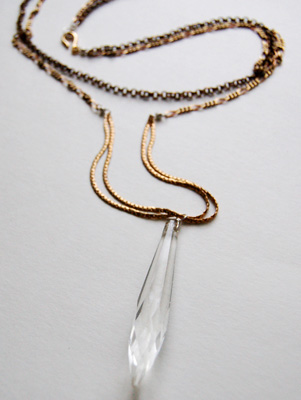[neck_crystal_necklace.jpg]