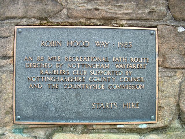 [016+Robin+Hood+way+plaque.JPG]