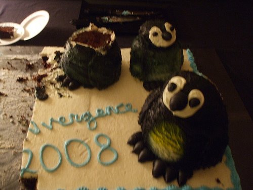 [penguin+cake.jpg]
