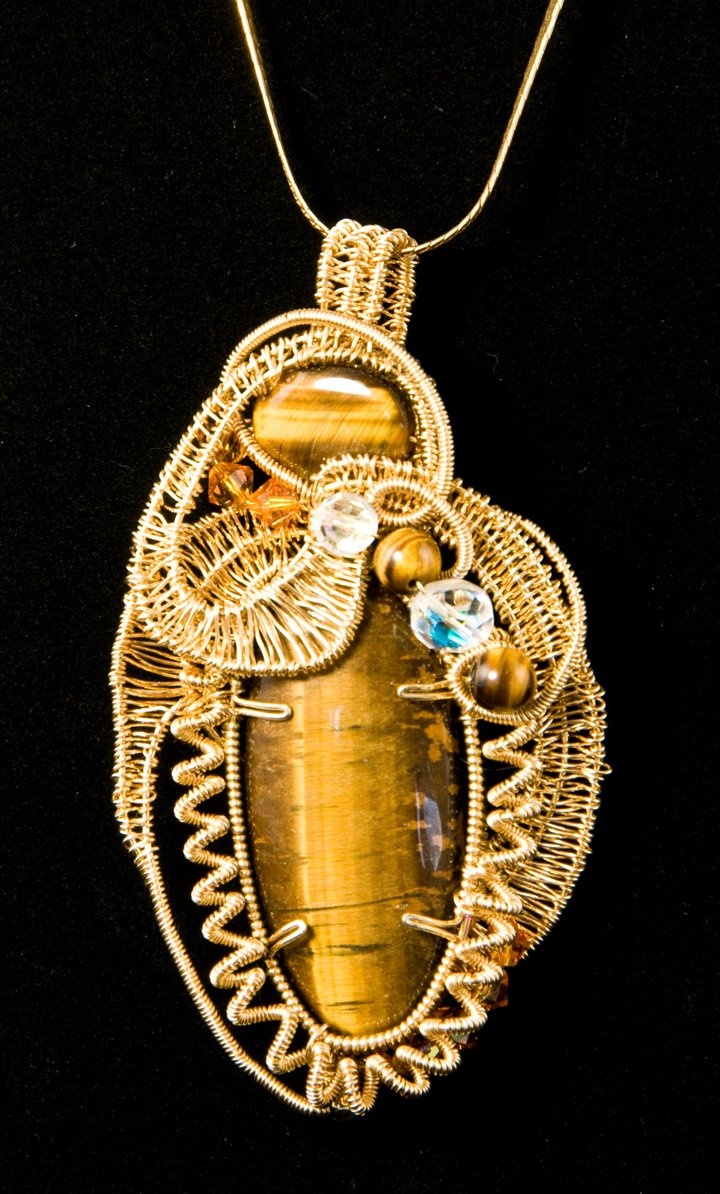 [Pendant+Tigereye+and+gold+wire.jpg]