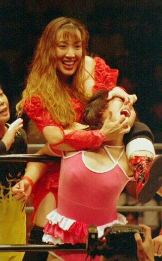 [Mayumi+Ozaki_wrestling.jpg]