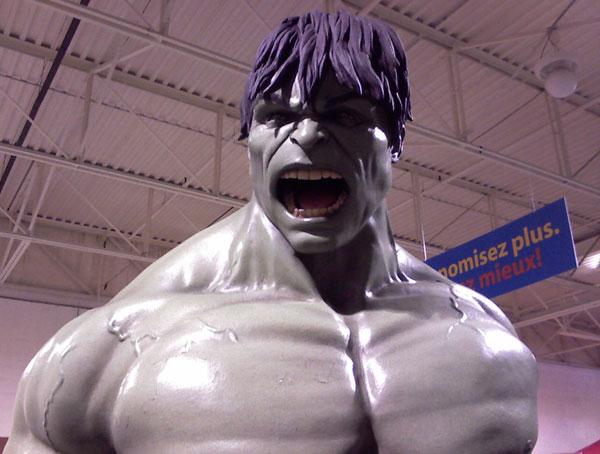 [Hulk_Statue.JPG]