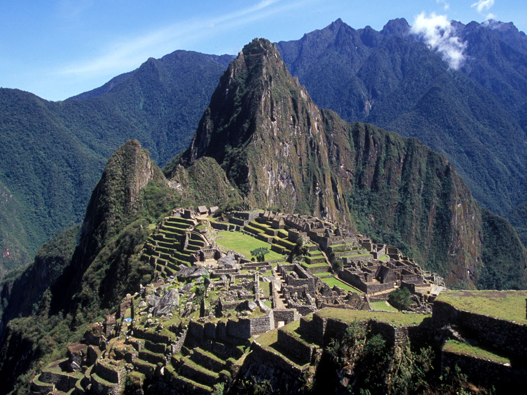 [Panoramic view of Macchu Picchu Sacred Valley.jpg]
