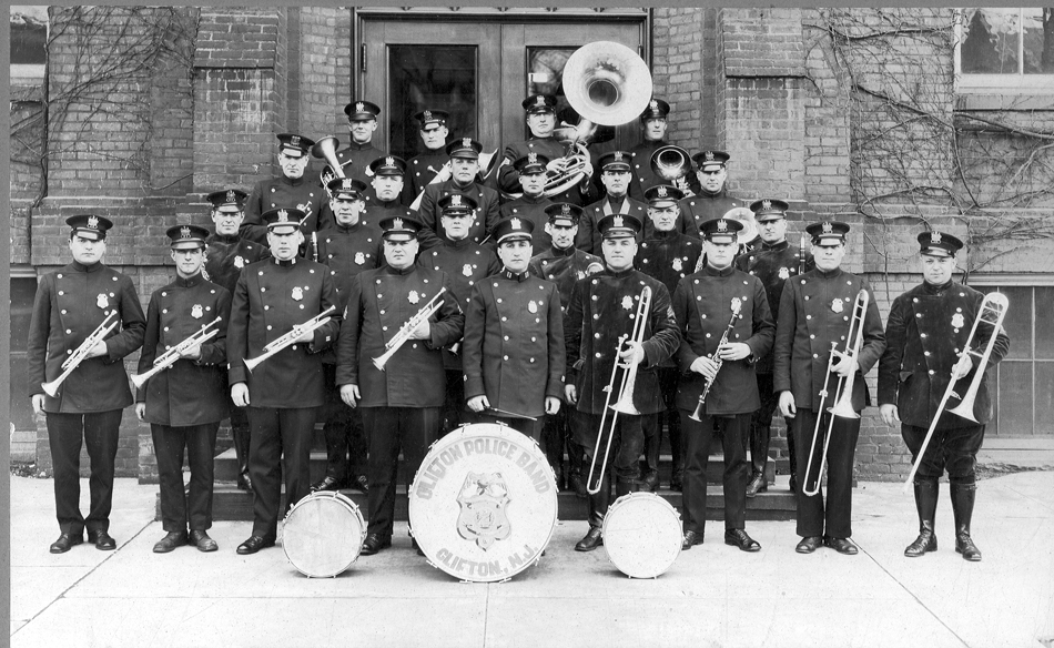 [Police+Band+May+1927-A.jpg]