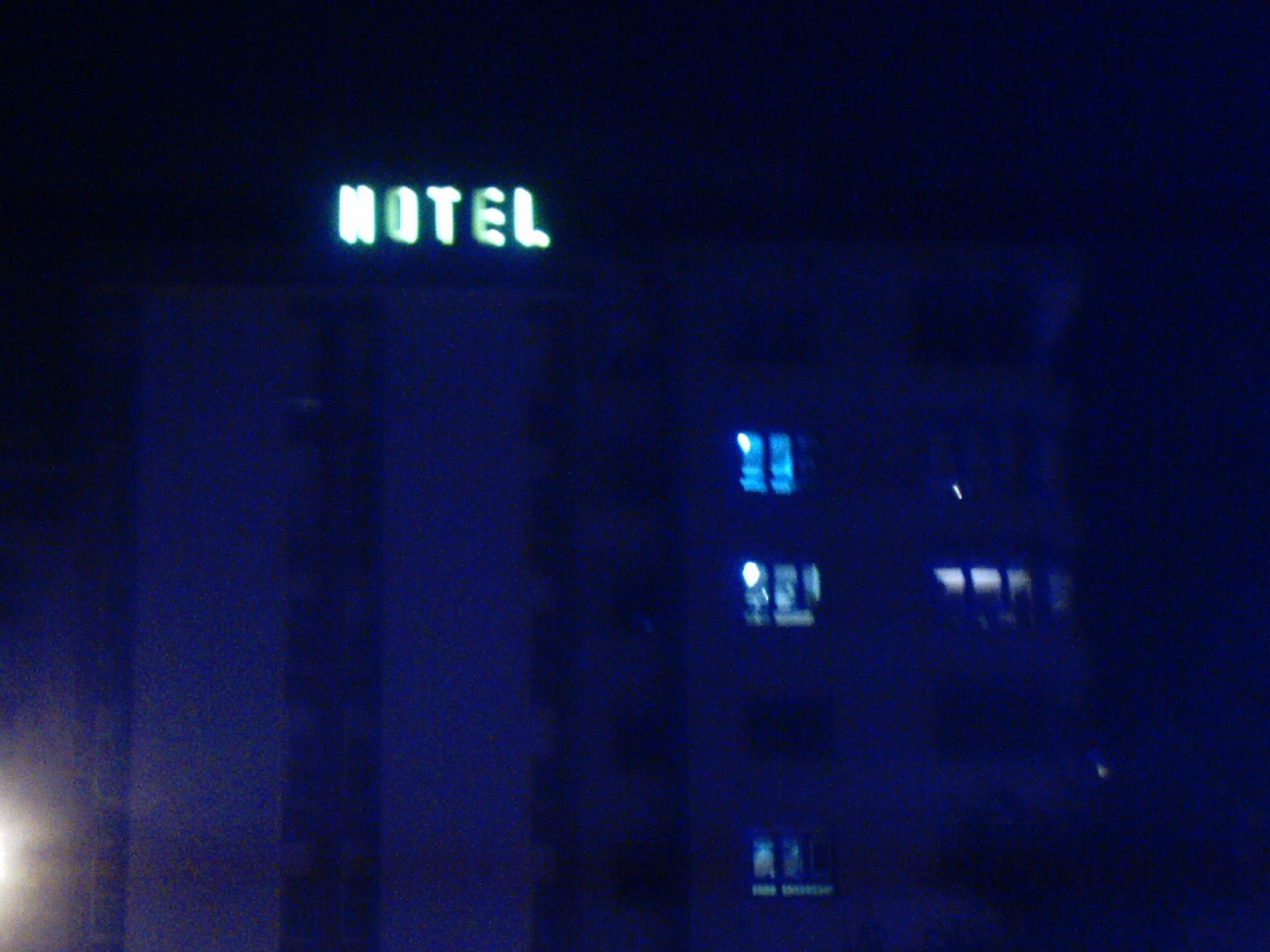 [hotel2.JPG]