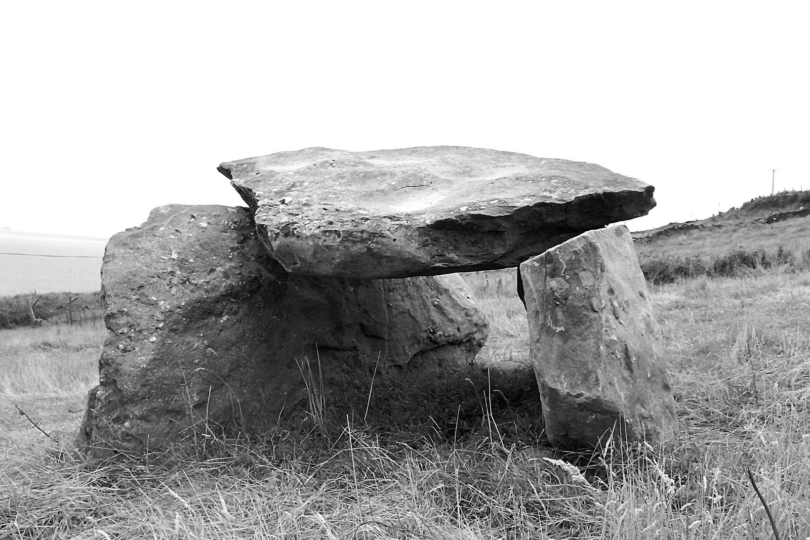 [A+dolmen+c.jpg]
