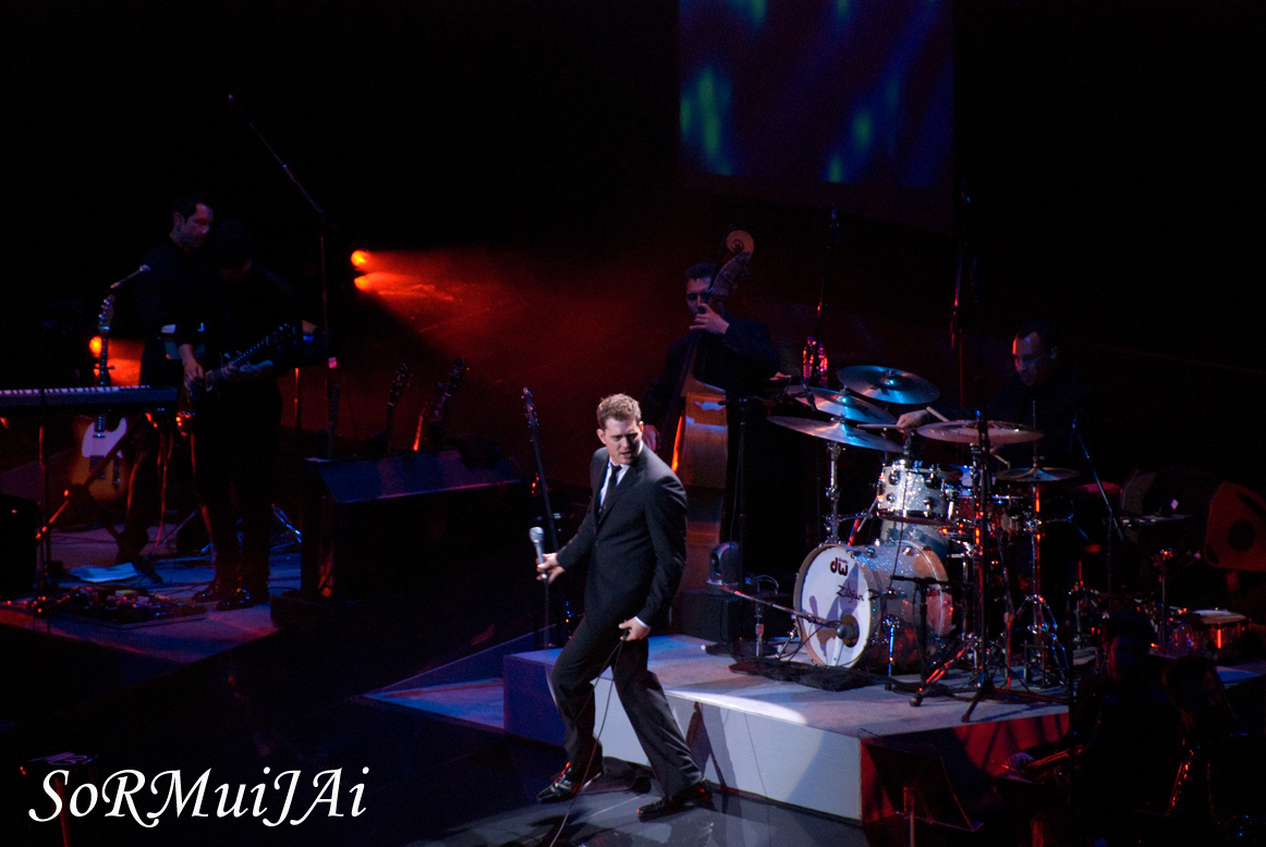 [31-05-2008+Michael+Buble+Concert-91.jpg]