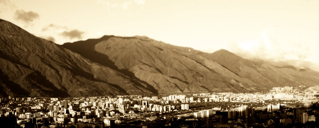[Caracas_Old_Style_by_rafaelitop.jpg]