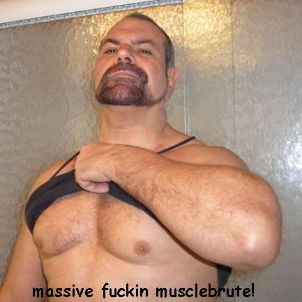 [massive+fuckin+muscle+brute.JPG]