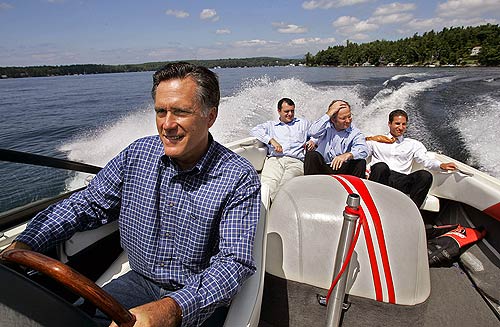 [Romney+lancha.jpg]