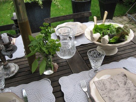 mesa en jardin