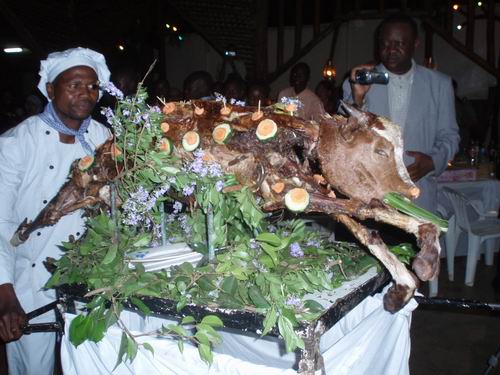 [Tanzanian+wedding+cake+A+GOAT!.JPG]