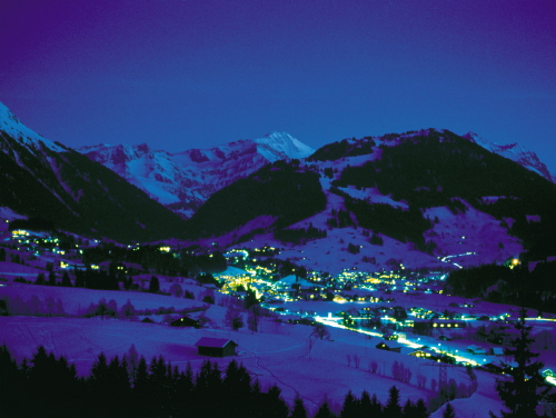 [gstaad_by_night.jpg]