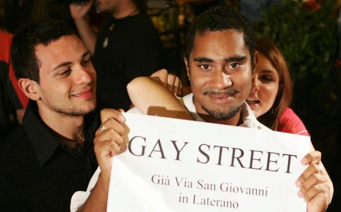 [gaystreet-roma1.jpg]