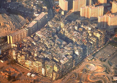[Kowloon+Walled+City.jpg]