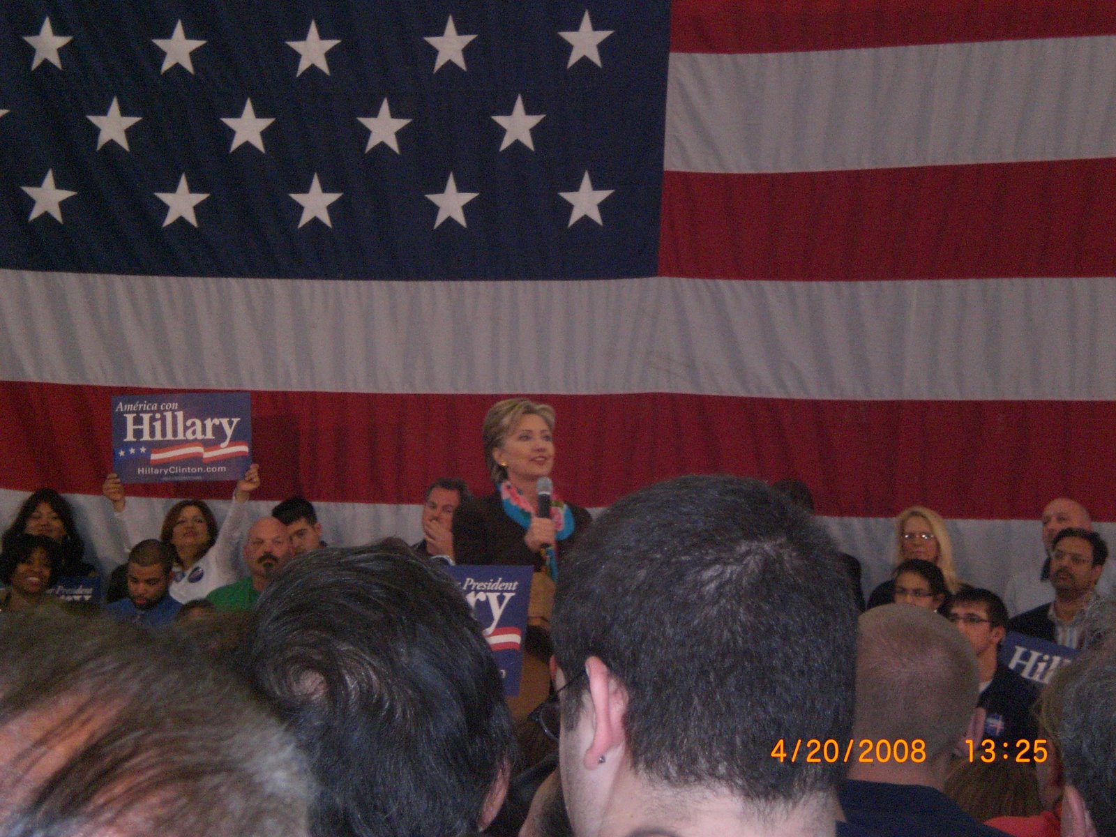 [04-20-+Hillary+Rally+3.jpg]