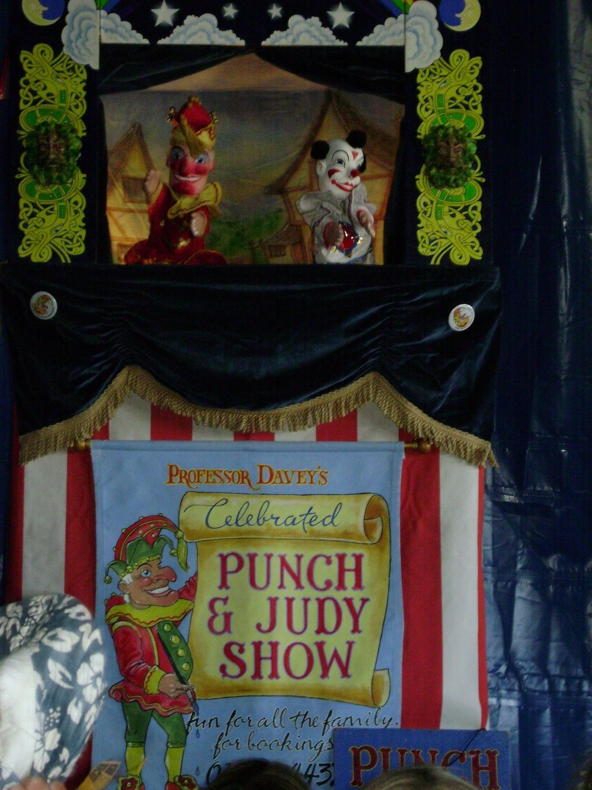 [punch+and+judy.JPG]