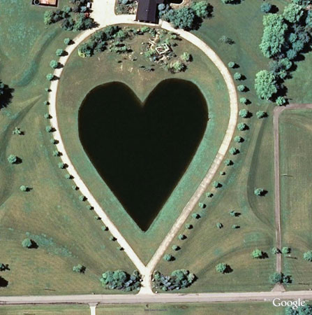 [Heart-shaped-lake-Ohio.jpg]