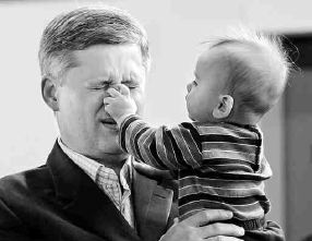[Harper+kid+grabs+nose.jpg]