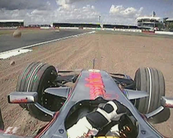 [Hamilton+offroad+Silverstone+2008.jpg]