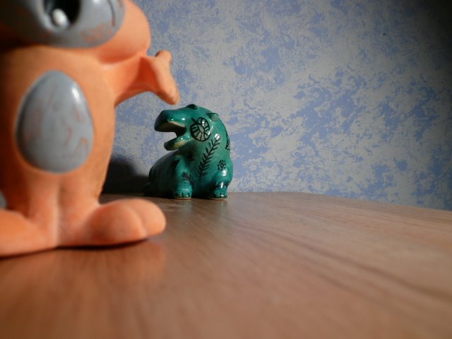 [hippo+background.JPG]