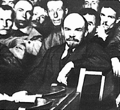 [Lenin+10+Congreso++lenin10congreso.jpg]