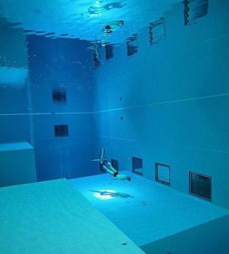 [The+World's+Deepest+Swimming+Pool1.jpg]