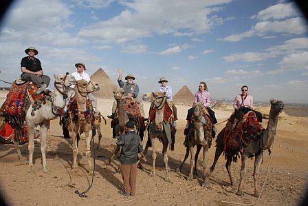 [15494667911_0_ALB+Wes+&+Carole+of+camel+riders.jpg]